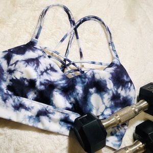 Joy Lab Tie Dye Strappy Sports Bra Size M